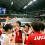 試合会場で笑顔でハイタッチを交わす火の鳥NIPPON（バレーボール女子日本代表）の注目メンバーたち